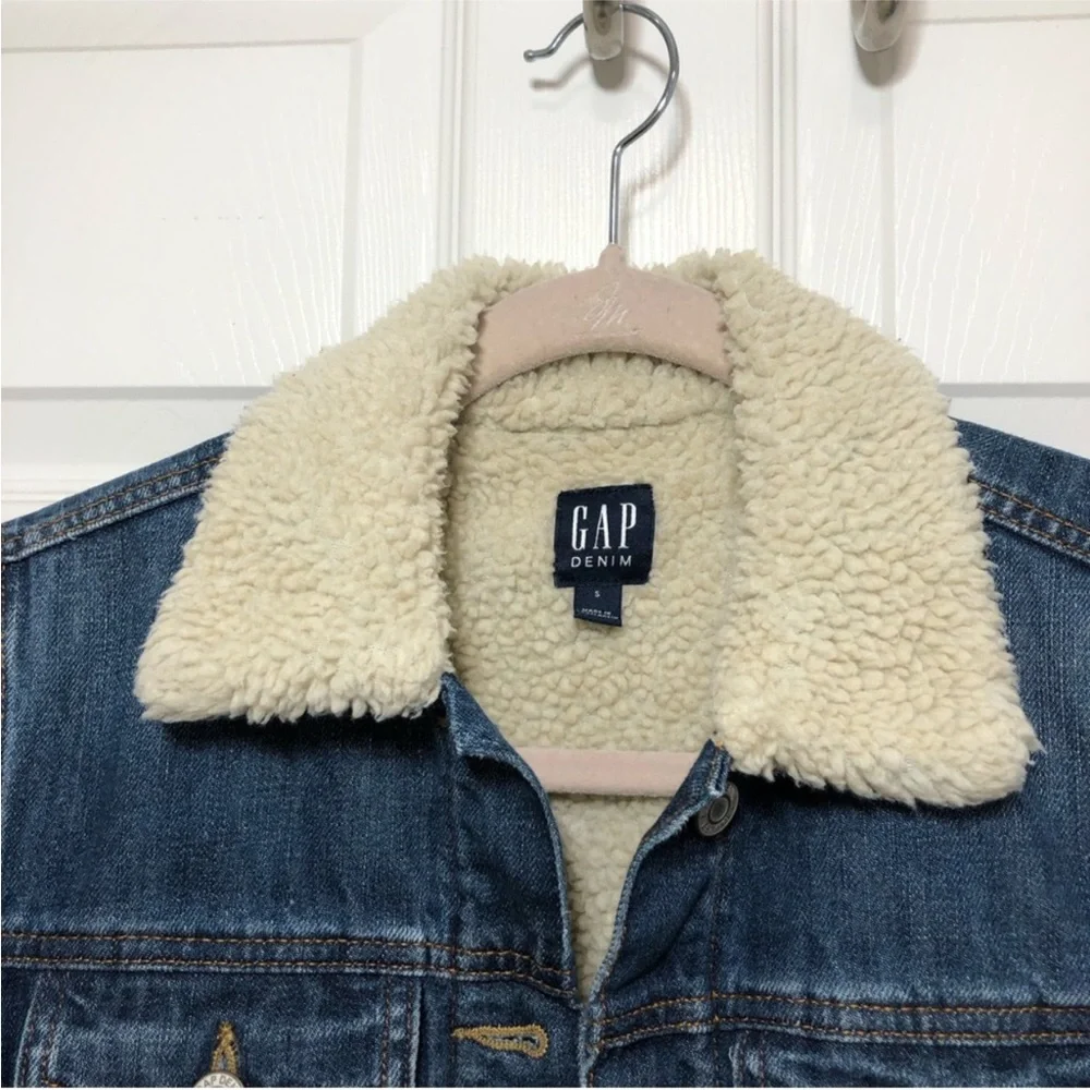 Gap Women's Sherpa-Lined Denim Jacket Medium Wash Jean Jacket S_3